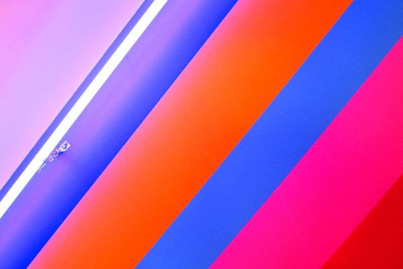 Foto multicolore per articolo Enzima